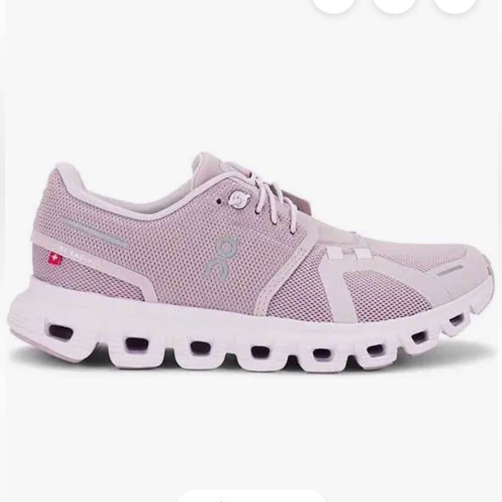 Cloud 6 Sneaker in Mauve & Orchid size 6